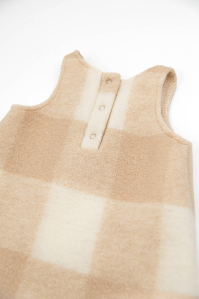 cd8d6fb2082dc67fdeeff90f52bb9869312df57a